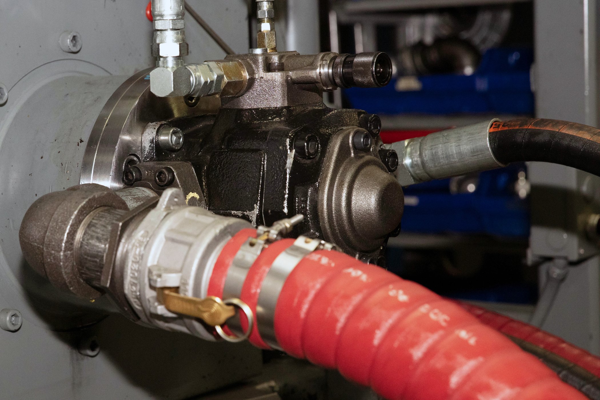 Detecting and Correcting External Hydraulic Leaks